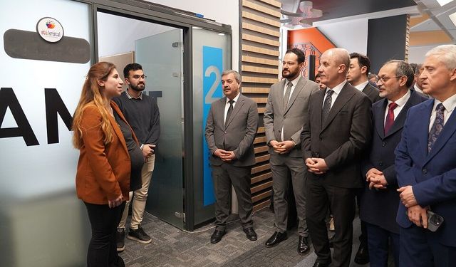 Üniversitelerde köklü değişim kapıda: Lisans eğitimi kısalıyor mu?