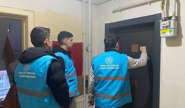 Sivas’ta Gönüllü Gençler Kalplere Dokunuyor