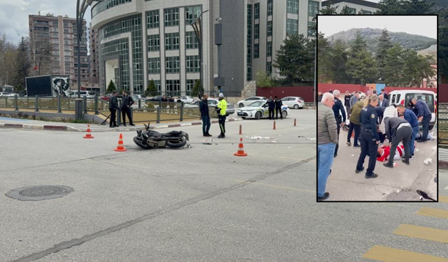 Korkutan çarpışma sonrası kavşak bir anda savaş alanına döndü