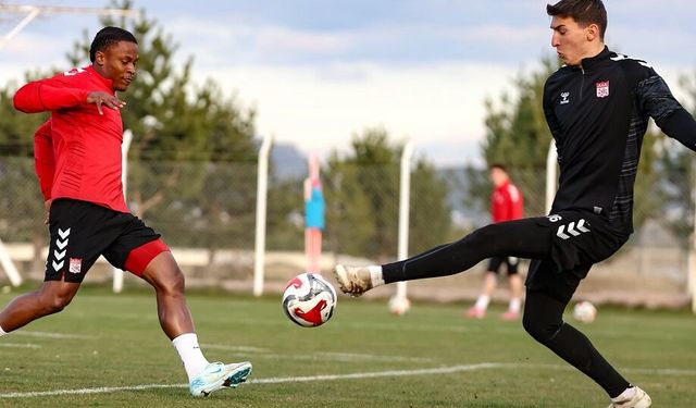 Sivasspor’da Erokspor Mesaisi Hız Kesmeden Sürüyor