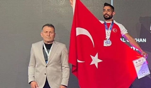 Sivas Bilek Güreşinde Adını Duyurdu