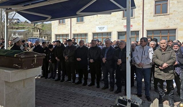 Sivas'ta Şehidin Emaneti Son Yolculuğuna Uğurlandı