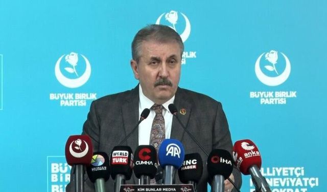 Destici: Ülkemize ve gençlerimize sahip çıkma sorumluluğumuz var
