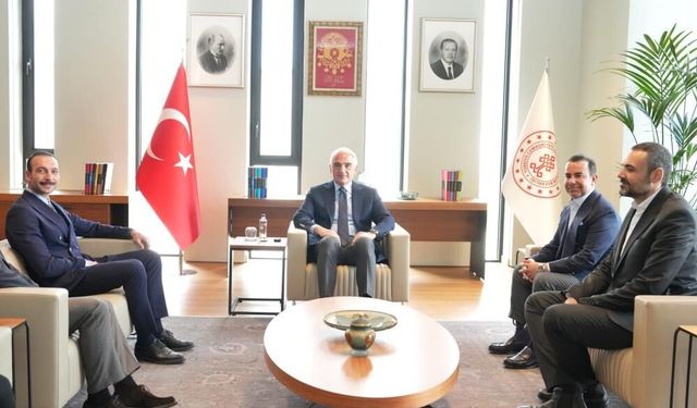 Bakan Ersoy İsrailli Bakanın hedef aldığı Sevindik ile görüştü