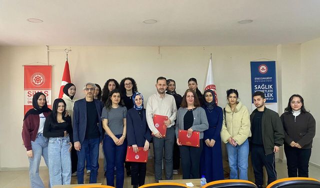 Sivas Cumhuriyet Üniversitesinde Optisyenlik Sektörü Masaya Yatırıldı