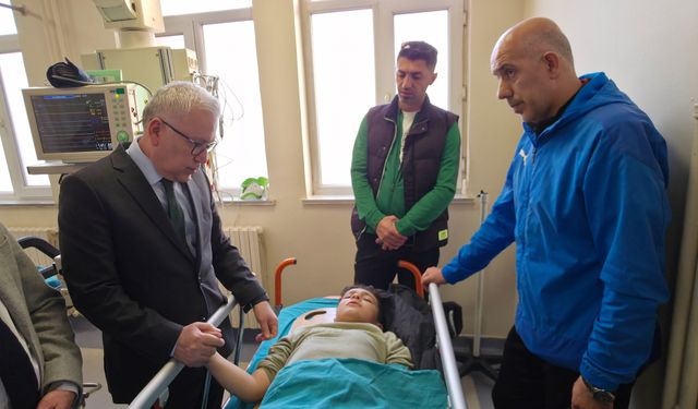 Vali Yılmaz Şimşek Yaralı Sporcuları Hastanede Ziyaret Etti