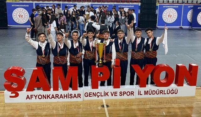 Sivas Halk Oyunlarında Türkiye Şampiyonu