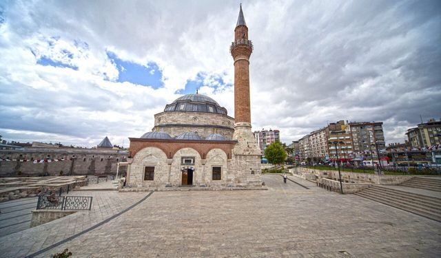 8 Mayıs Cuma Hutbesi! İşte Hutbede Verilecek Mesaj!