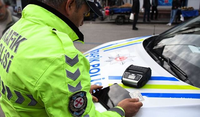 Sivas'ta ehliyetsiz motosikletliye 307 bin lira ceza