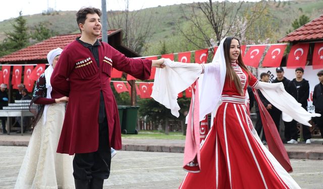 Kış ve Baharın Randevusu: Sivas'ta Hıdırellez Coşkuyla Kutlandı