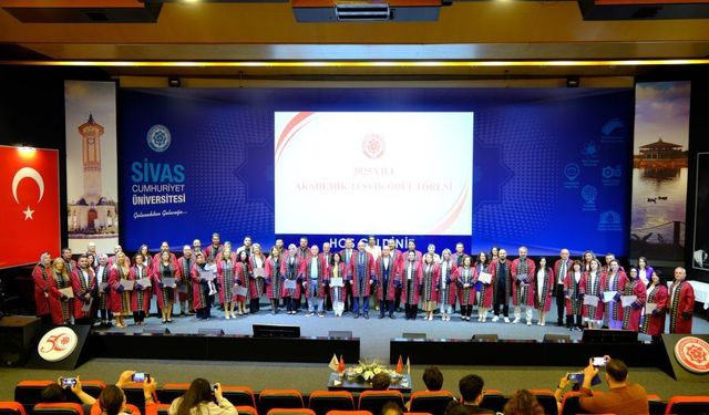 Sivas'ta Bilimsel Üretime Değer Katan Akademisyenler ödüllendirildi