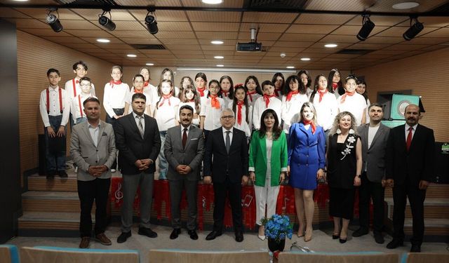 Sivas'ta öğrenciler müzikle eğitime mola verdi