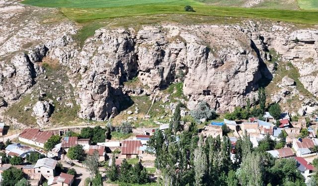 Sivas'ın 3 bin yıllık apartmanları