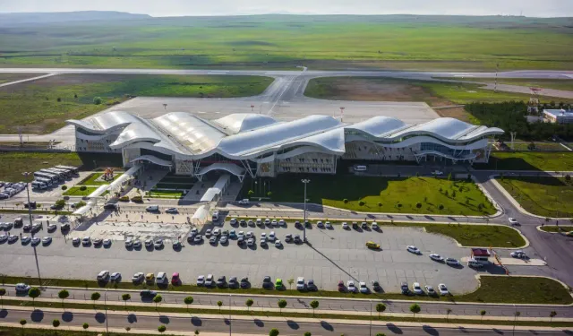 Sivas Nuri Demirağ Havalimanı'nda yolcu trafiği arttı