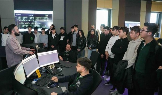 Sivas'ta CK Enerji, öğrencilere enerjide aydınlattı