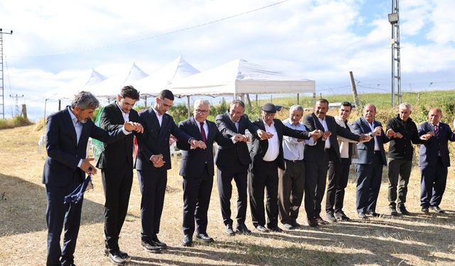 Vali Yılmaz Şimşek, Ağılkaya Köyü'nde Düğün Sevincine Ortak Oldu