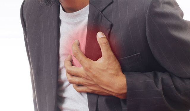 Özellikle Gençler! Nefesiniz Daralıyor, Göğüsünüz Ağrıyorsa Dikkat!