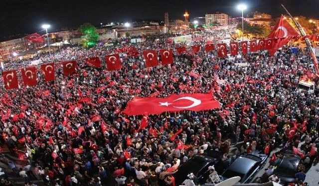 15 Temmuz'un ruhu ve basının sustuğu değil, konuştuğu gece