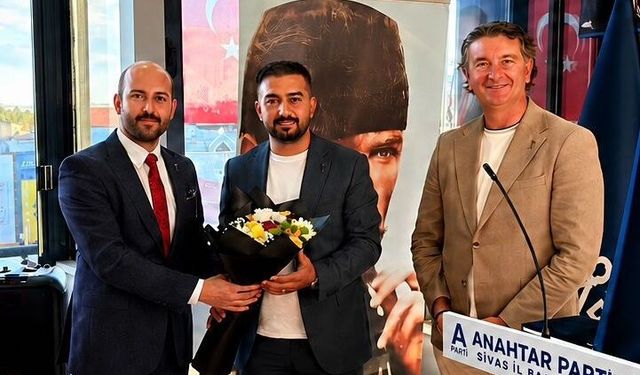 Sivas Anahtar Parti Merkez İlçe Başkanlığında görev değişimi