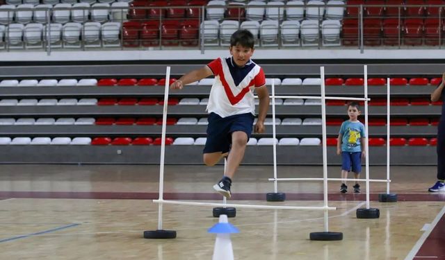 Sivas'ta Kur’an Kursu öğrencileri parkur yarışında