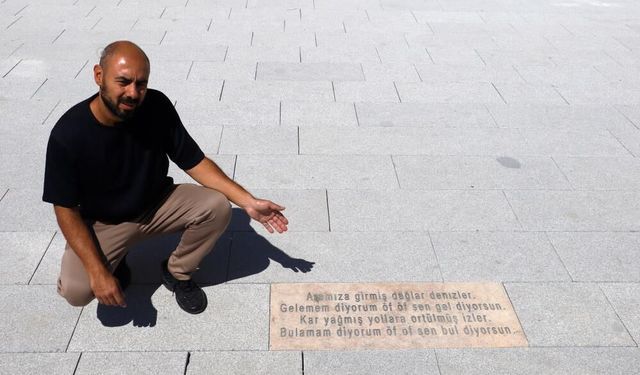 Türkiye'de İlk Kez Sivas'ta Yapıldı! Kaldırımlar Şiirlerle Konuşuyor