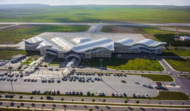 Sivas'ta Hava Ulaşımına Büyük İlgi!