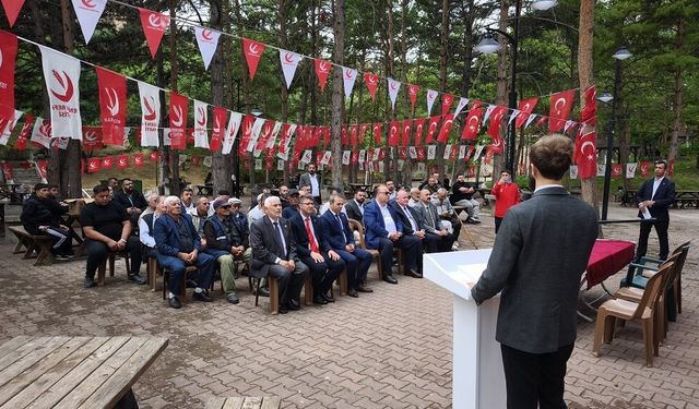 Sivas Paşabahçe'de Yeniden Refah Partisi toplandı