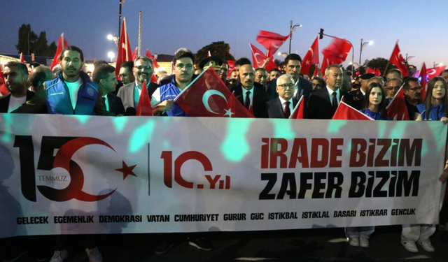 Sivas'ta 15 Temmuz'un 10. Yılında Meydan Doldu Taştı
