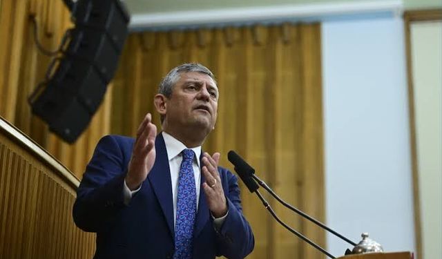 Yeni Parti ilk grup toplantısını kapalı yaptı