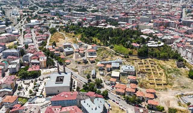 Sivas'ın Tarihi Kalbinde Büyük Dönüşüm!