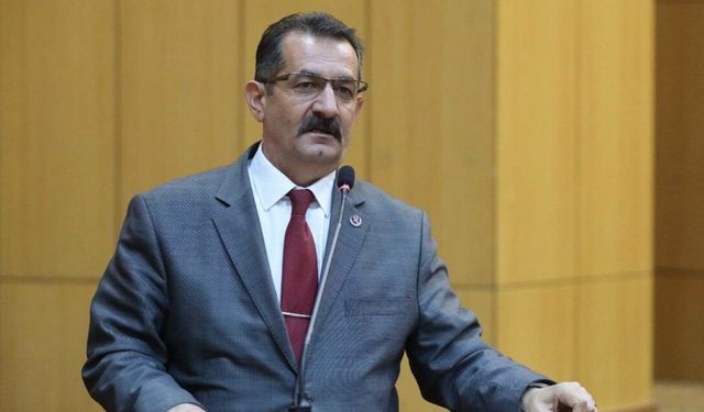 Hakan Sezerer: Polemik değil, hizmet zamanı