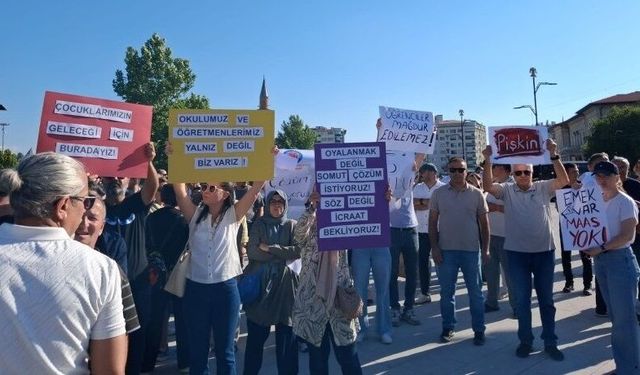 Sivas meydanında çocukları için çağrı yaptılar