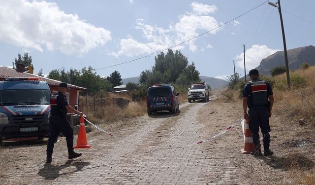 Sivas'ta kaybolan 11 aylık bebeği arama çalışmaları sürüyor