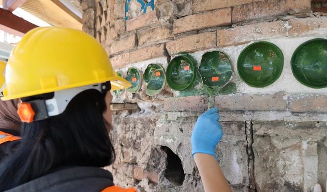 Sivas Ulu Cami'ndeki Restorasyonda Ortaya Çıkan Yeşil Çanakların Gizemi Çözüldü