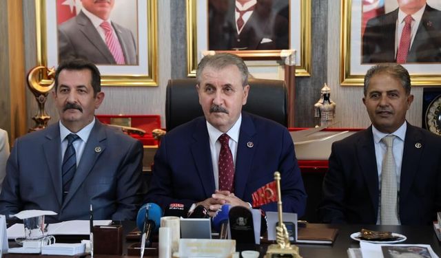 Destici: Türkiye prangalarını kırmış güçlü bir ülkedir
