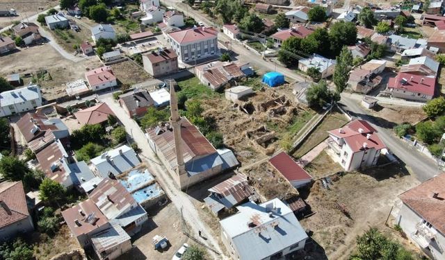 Sivas'ta 42 yıl önce kiliseydi, 42 yıldır cami