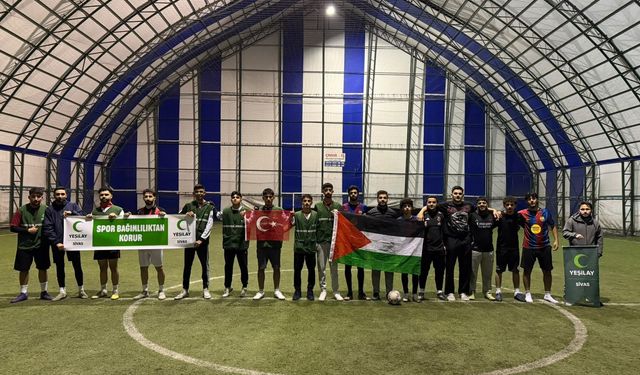 Yeşilay Sivas Şubesi ile Filistinli Öğrenciler Arasında Dostluk Maçı
