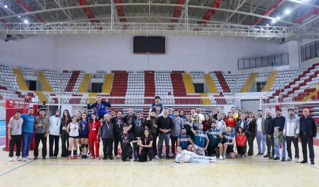 Sivas Gençlik Merkezi Voleybol Turnuvaları Sona Erdi