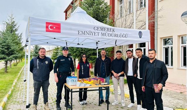 Gemerek'te öğrencilere güvenlik bilgilendirmesi yapıldı