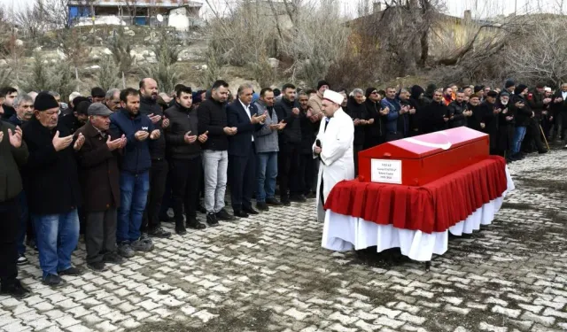 Sivaslı Kıbrıs Gazisi Toprağa Verildi!