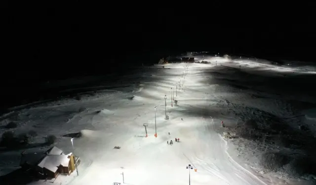 Sivas'ta Yıldızların Altında Bembeyaz Heyecan