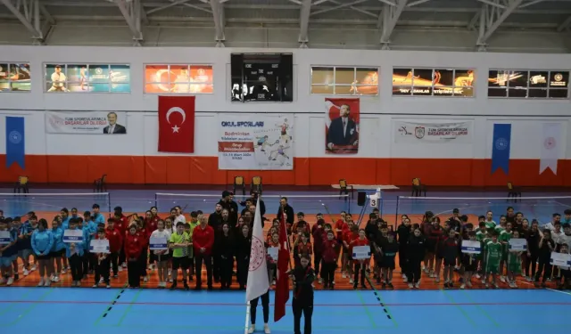 Sivas’ta 11 İlden Gelen 110 Sporcu Aynı Salonda Buluştu