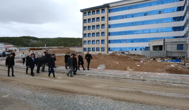 Sivas Cumhuriyet Üniversitesi Yeni Hastanesi Ne Zaman Tamamlanacak?