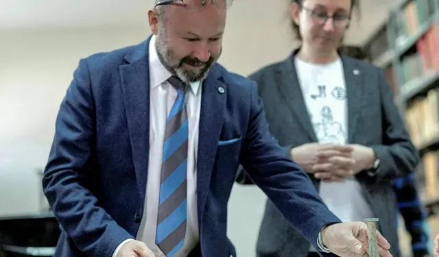 Sivas'tan 2000 Yıllık Şişeden Çıkan Sır Antik Tıbbı Yeniden Tartışmaya Açtı