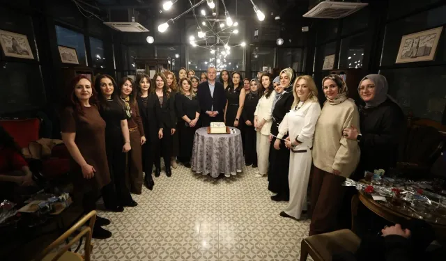 Sivas'ta Anlamlı Buluşma! Kadınlar Her Alanda En Ön Safta Olmalı!