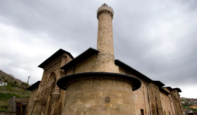 Sivas’ta En Çok Ziyaret Edilen Cami Açıklandı! İşte Zirvedeki Tarihi Mekân