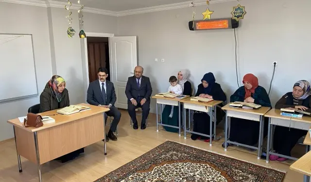 Ulaş Kaymakamı Mukabele Dinledi, Kursiyerlerle Bayramlaştı