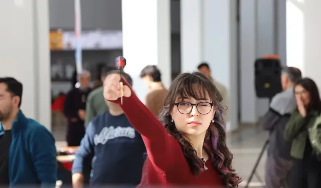 Sivas’ta Oklar Hedefi Buldu: Üniversitedeki Turnuva Nefes Kesti