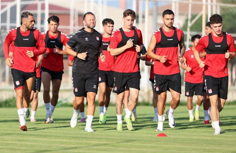 Sivasspor Erzurum hazırlıklarını artırdı