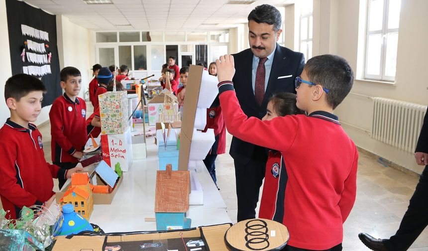 Sivas'ta Çocuklar Oyuncaklar Tasarladı